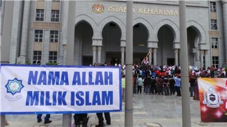 Malaysia: Chiese cristiane a sostegno dei cattolici malaysiani, sotto attacco per la controversia “Allah”